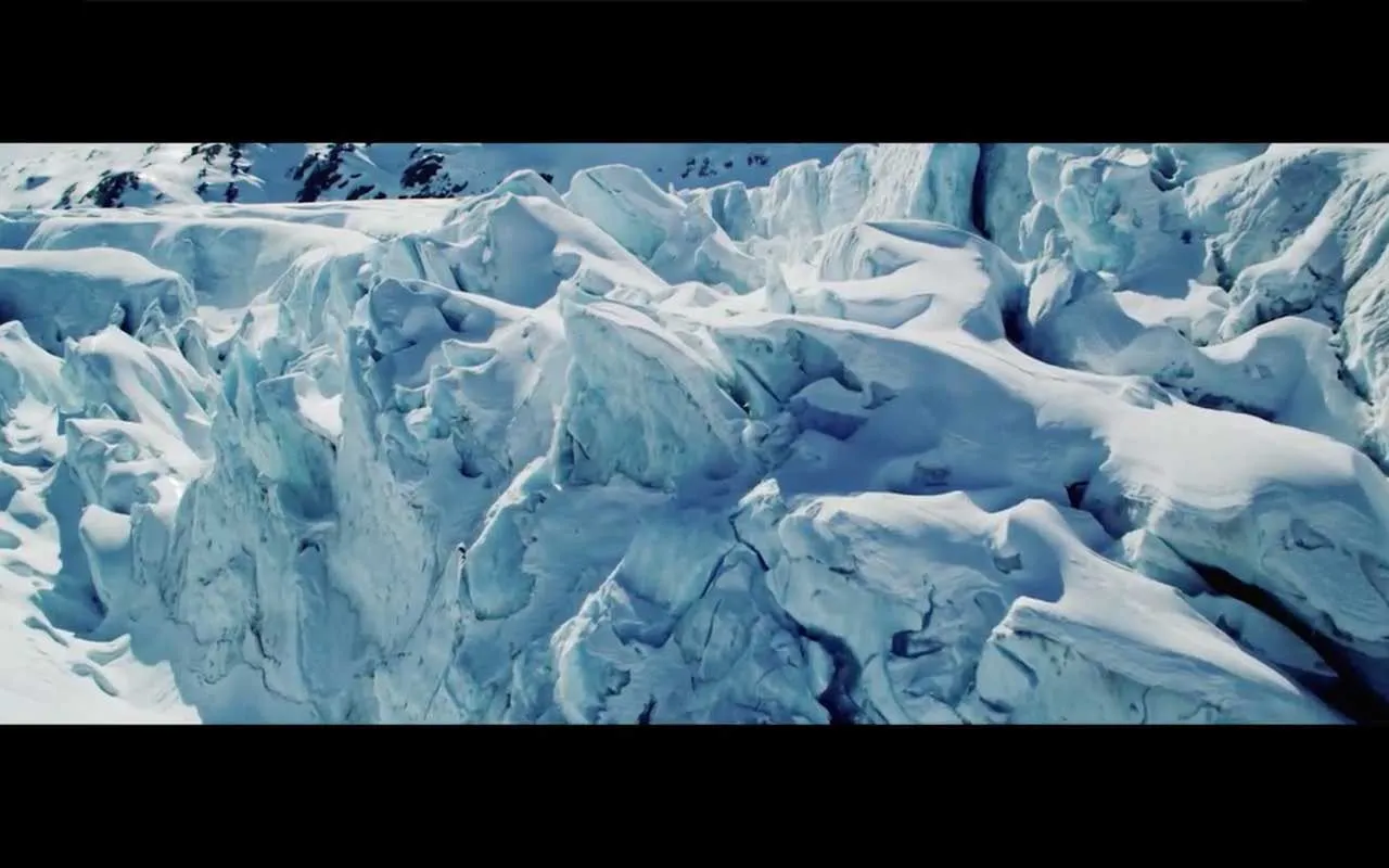 Standbild aus dem Kampagnenfilm CEP x Passenger, Bild 3